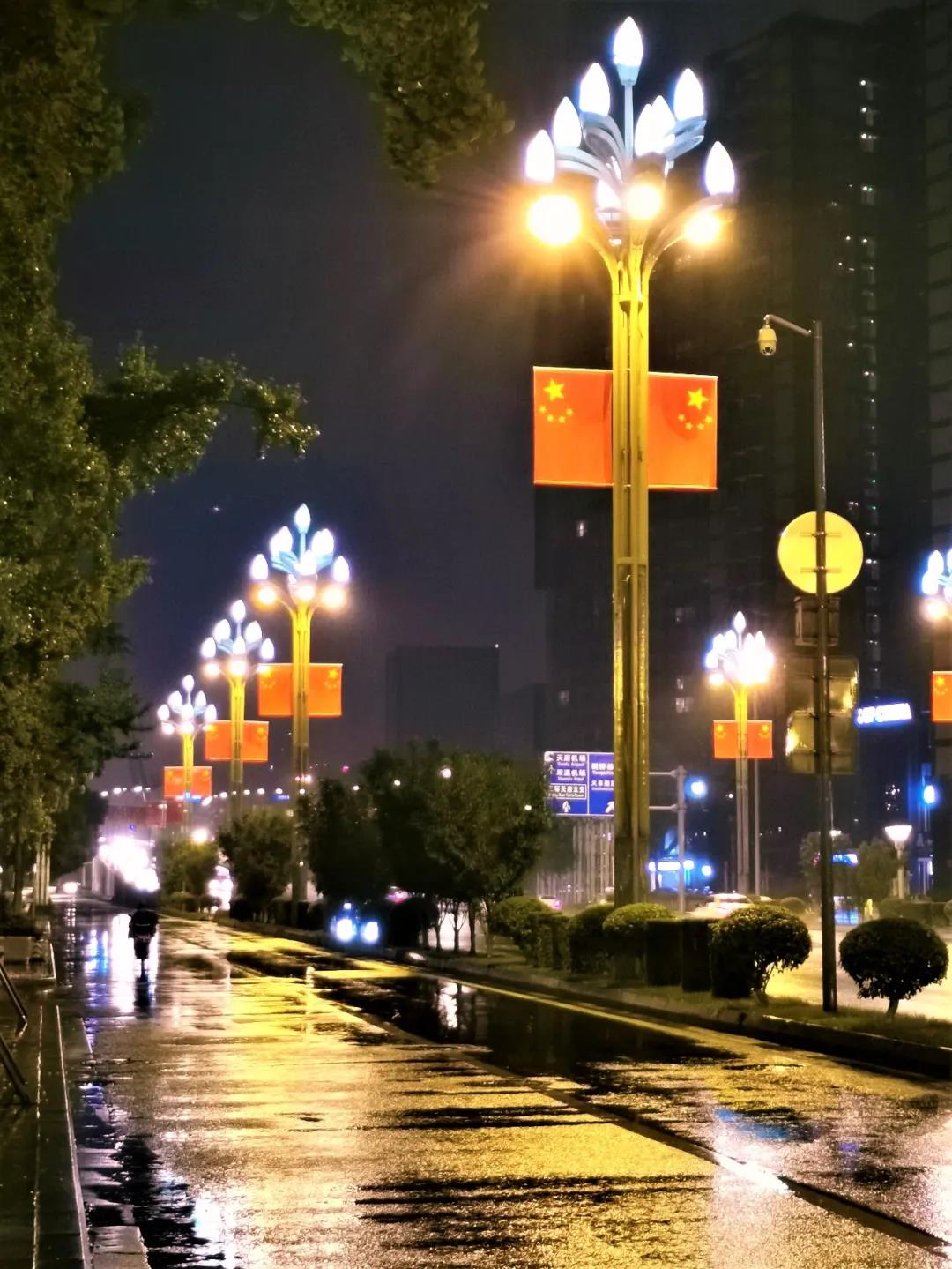 ƳϣСй족飬ů.jpg