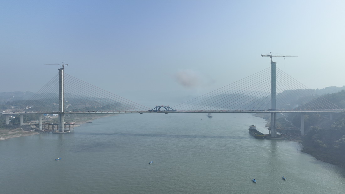 泸州市白沙长江大桥顺利合龙1.jpeg 泸州市白沙长江大桥顺利合龙1.jpeg