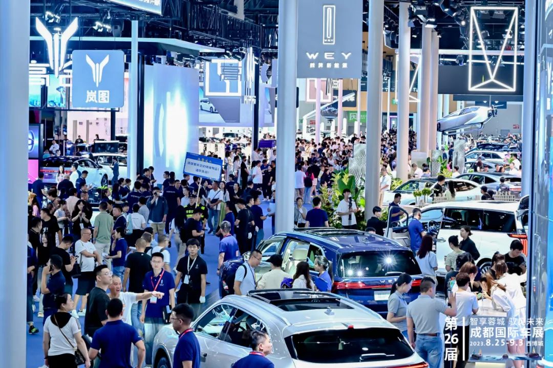 A级车展3.jpg A级车展3.jpg