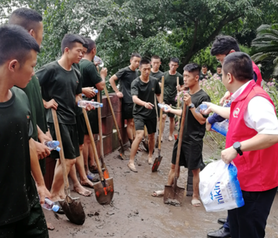 ���顡��������ˮ