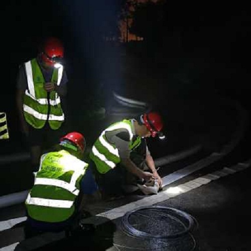 抗洪 抢险 华西 抗洪 抢险 华西