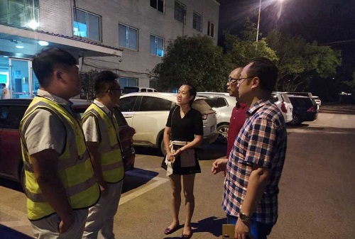 抗洪 抢险 华西 抗洪 抢险 华西